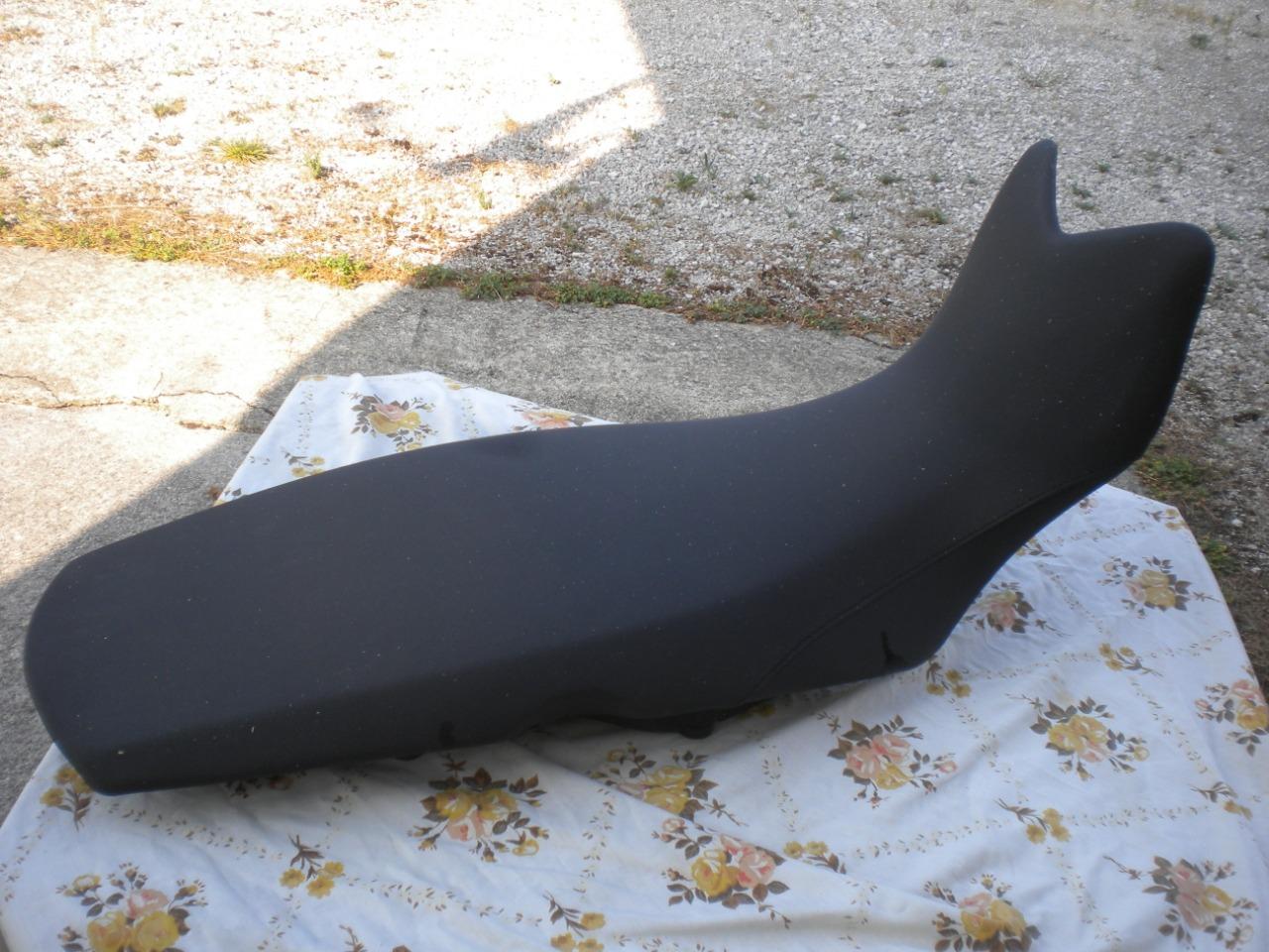 Selle BMW selle moto en bon état LesAnciennes.com