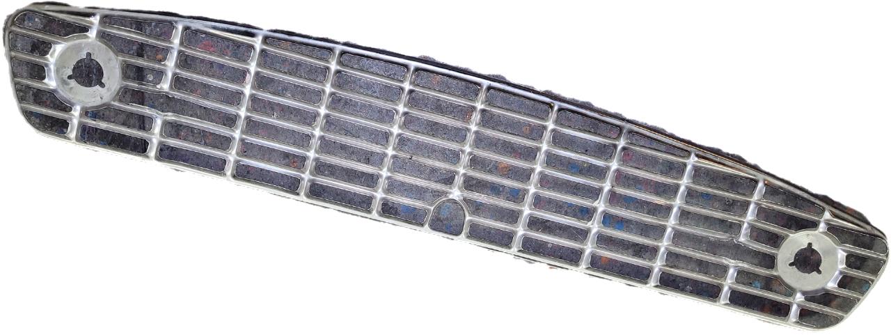 CALANDRE TRIUMPH TR3A TR3B LesAnciennes.com