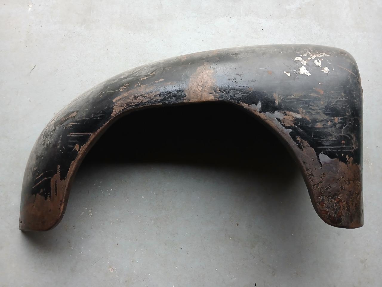 Aile avant droite SIMCA 6 LesAnciennes.com