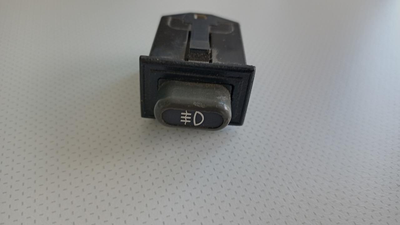 Interrupteur anti brouillard CITROEN GS LesAnciennes.com