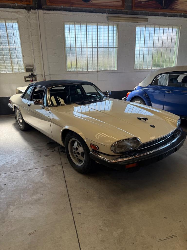 JAGUAR XJS - 1987 LesAnciennes.com