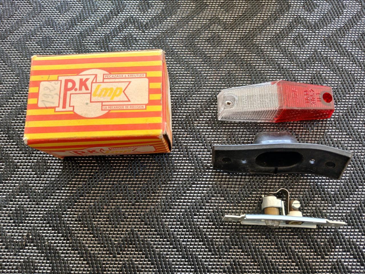 Veilleuse d'aile RENAULT 10 (R10) LesAnciennes.com