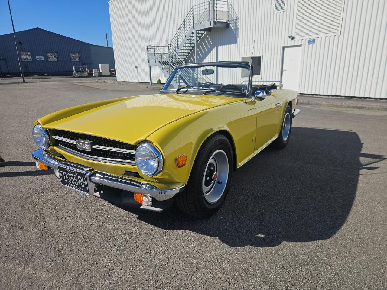 TRIUMPH TR6 cabriolet - 1975 LesAnciennes.com