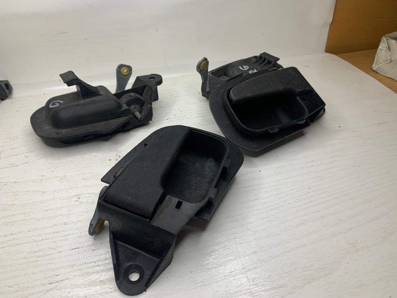 Poignée intérieure BMW E36/Z3 LesAnciennes.com