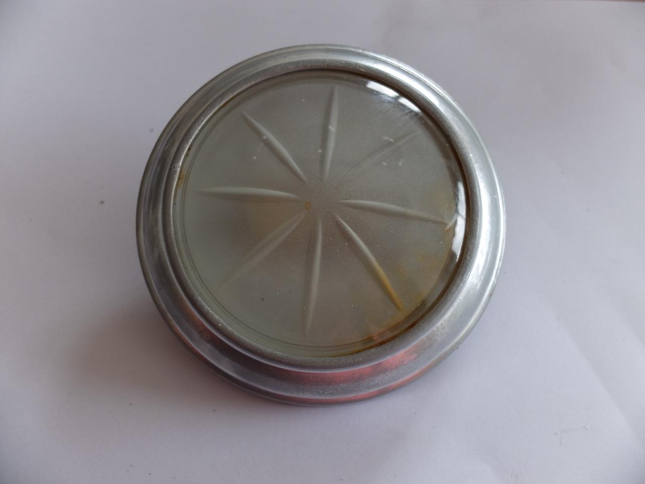 Plafonnier pour voiture ancienne LesAnciennes.com