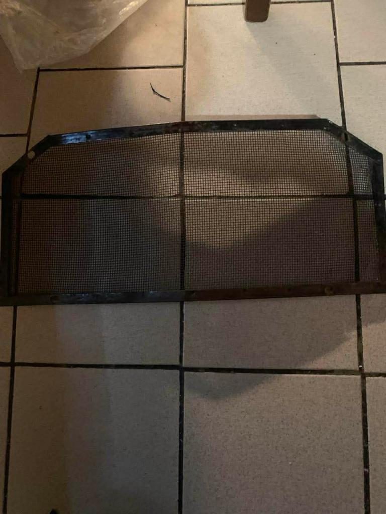 Grille de calandre CITROEN 2CV LesAnciennes.com