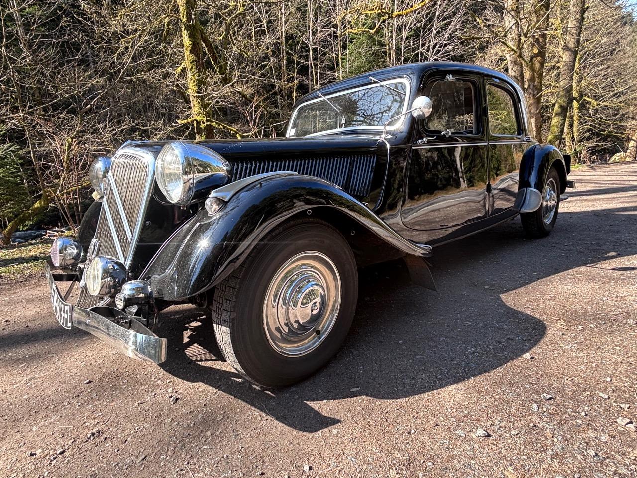 CITROEN Traction 15/6 D - 1949 LesAnciennes.com