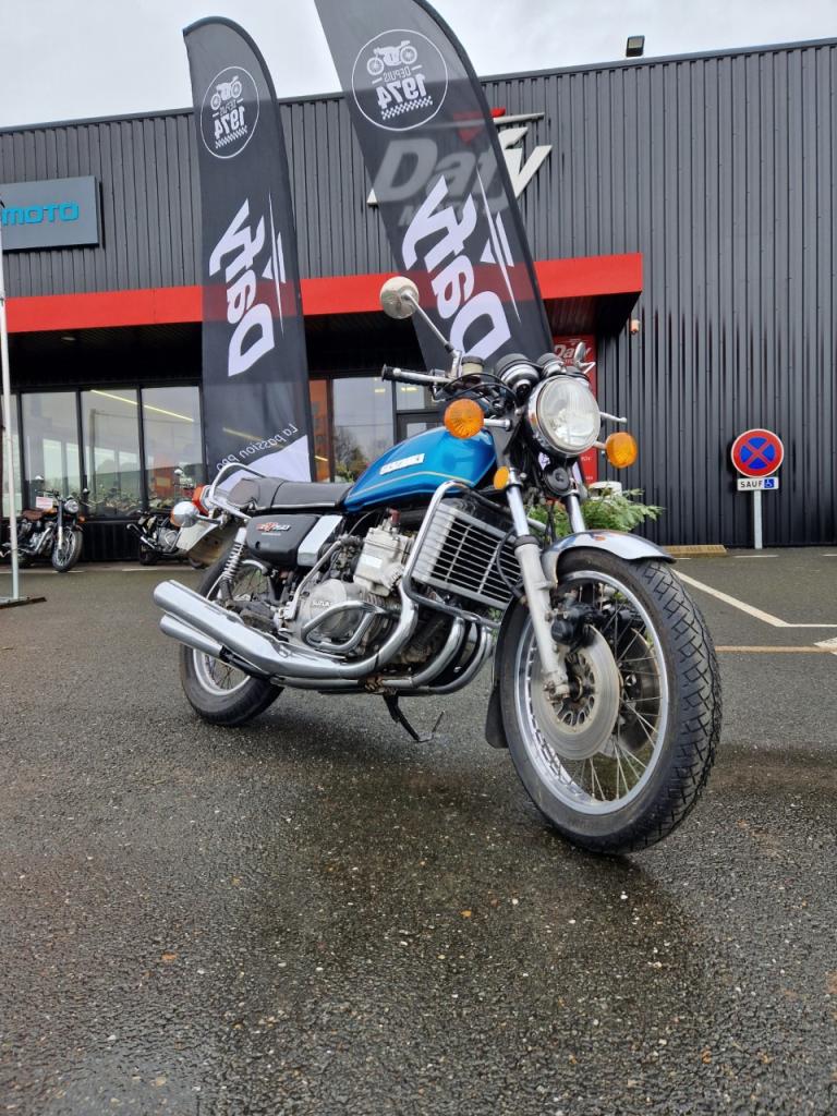 SUZUKI GT 750 - 1977 LesAnciennes.com