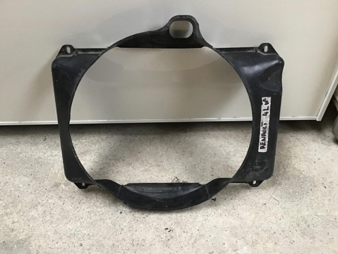 CACHE RADIATEUR RENAULT 4 (R4) . LesAnciennes.com