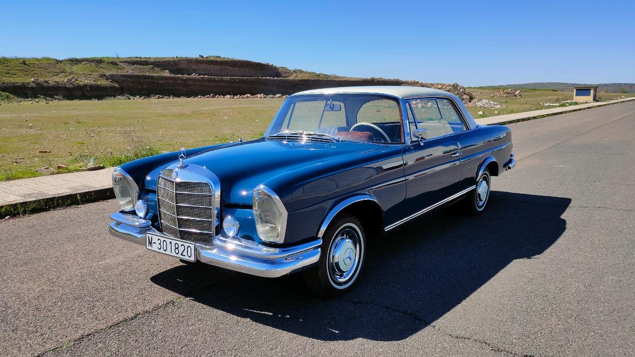 MERCEDES 220 SE Coupé W111 - 1962 LesAnciennes.com