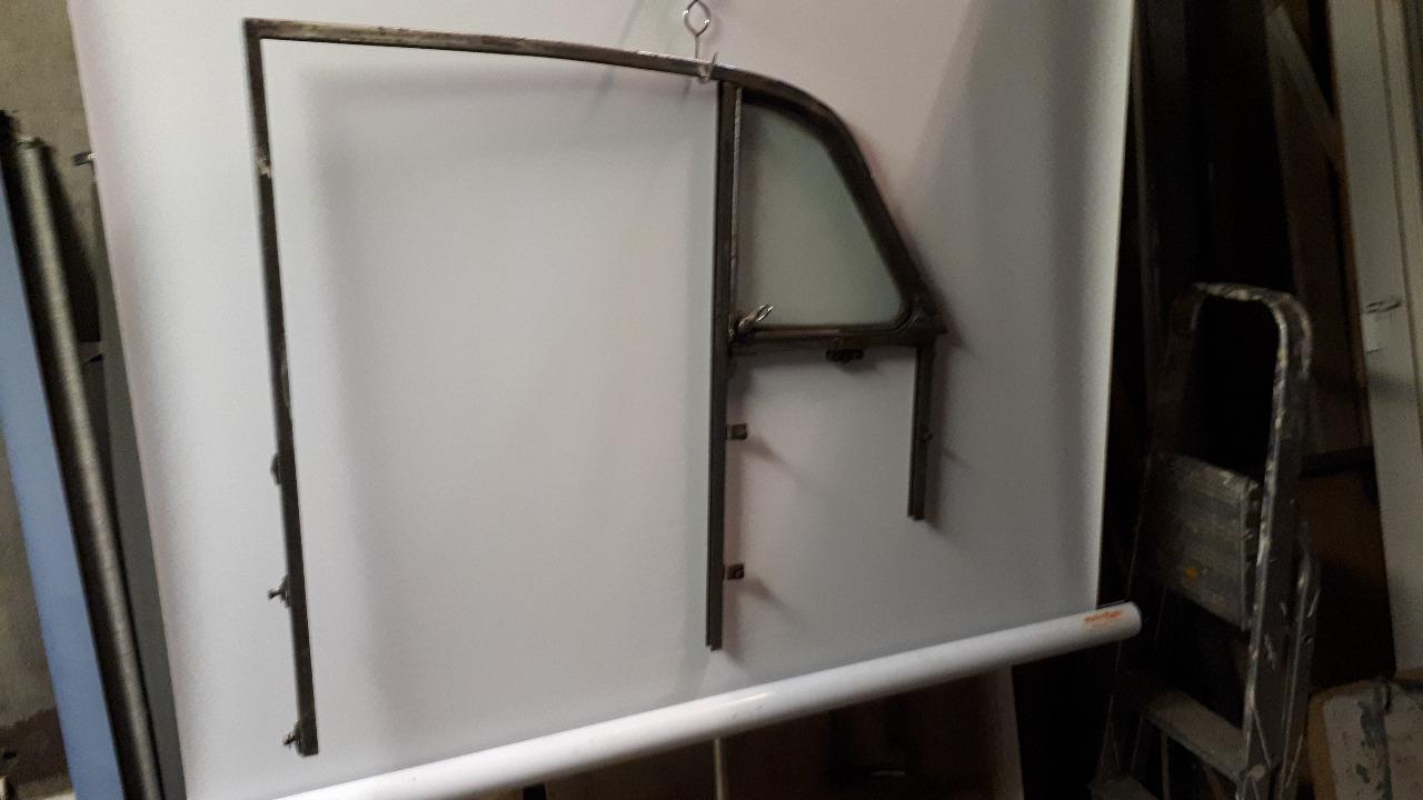 Pièces RENAULT Juvaquatre ou dauphinoise LesAnciennes.com