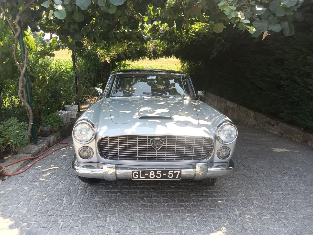 LANCIA Flaminia berlina 2.8 - 1967 LesAnciennes.com