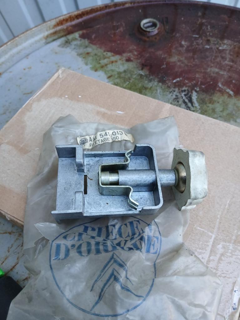 Molette CITROEN 2CV LesAnciennes.com