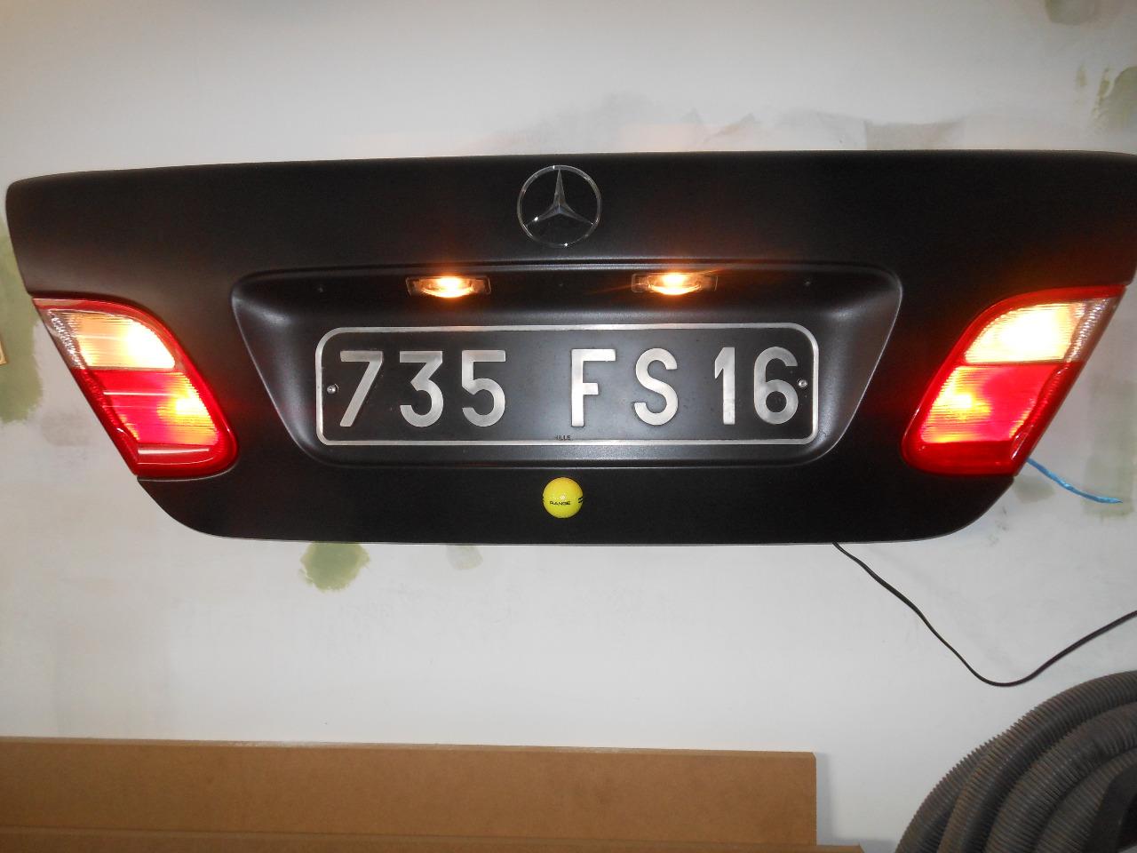 Malle arriere mercedes LesAnciennes.com