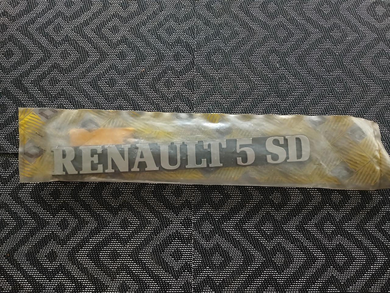 Monogramme RENAULT Super 5 SD LesAnciennes.com