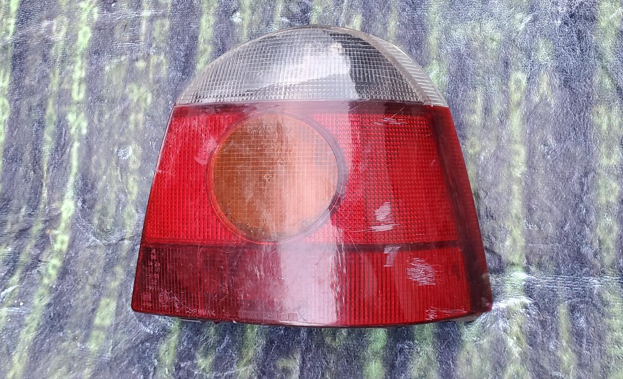 Feu arrière droit passager RENAULT TWINGO 1 phase1 LesAnciennes.com