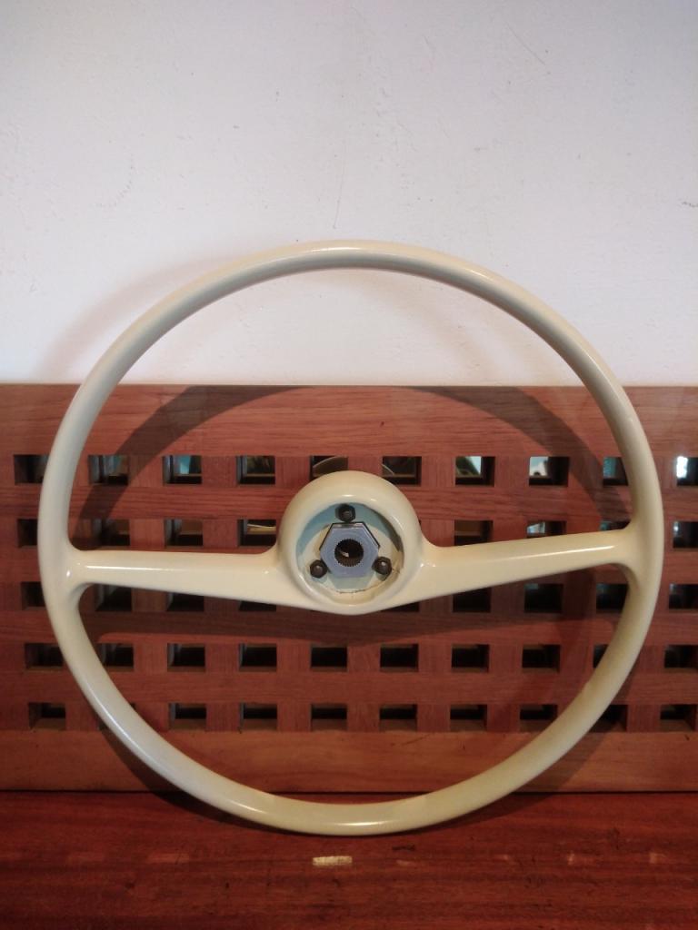 RENAULT Dauphine LesAnciennes.com