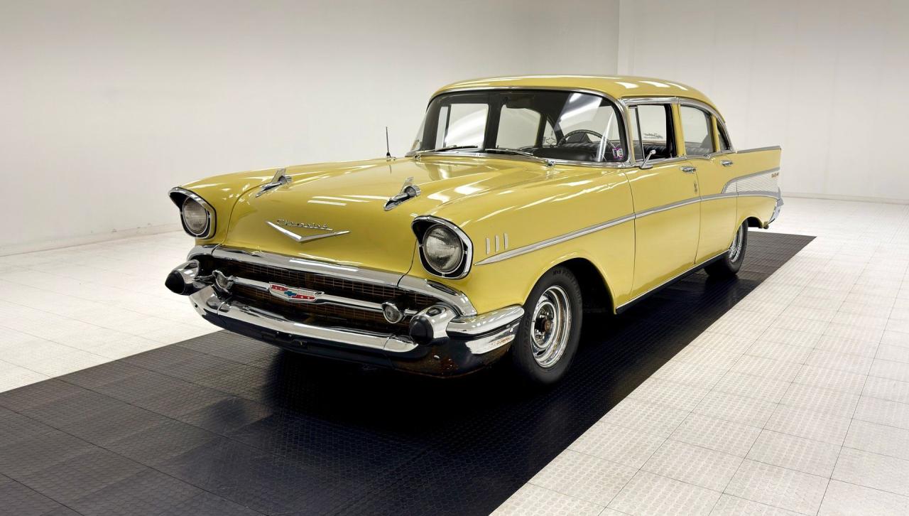 1957 Chevrolet Bel Air 4 Door Sedan LesAnciennes.com