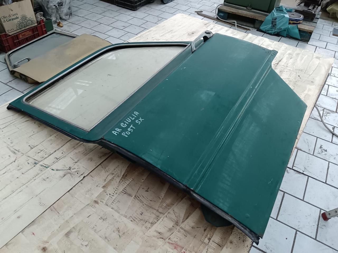 Porte arrière gauche Alfa Romeo Giulia LesAnciennes.com