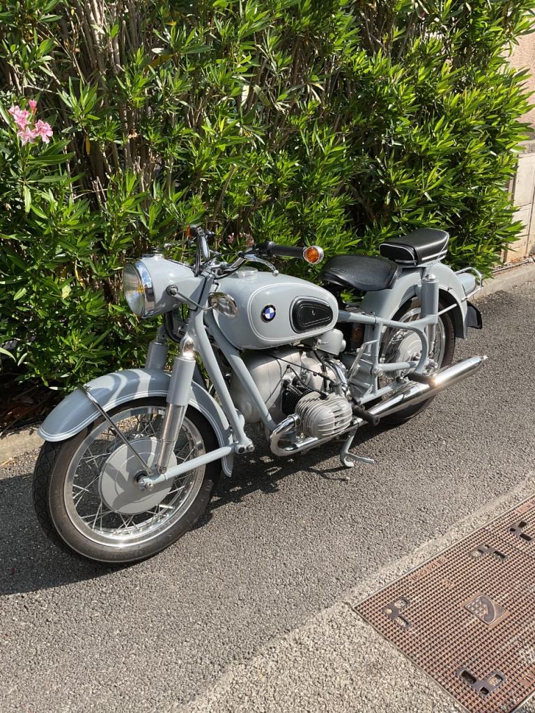 BMW R60 /2 - 1969 LesAnciennes.com