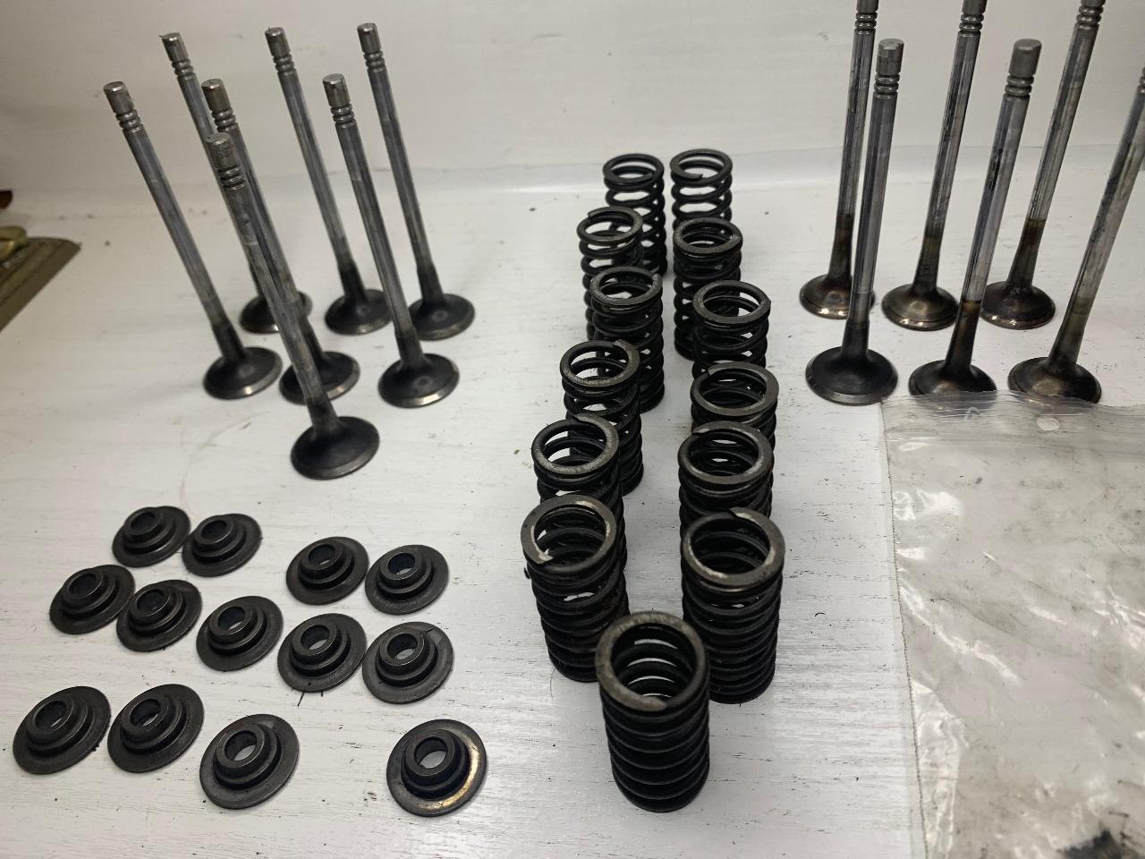 Lot soupape PEUGEOT/CITROËN 1.6 hdi 16 V LesAnciennes.com