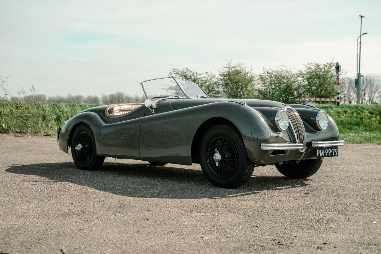 1951 Jaguar XK120 OTS LesAnciennes.com