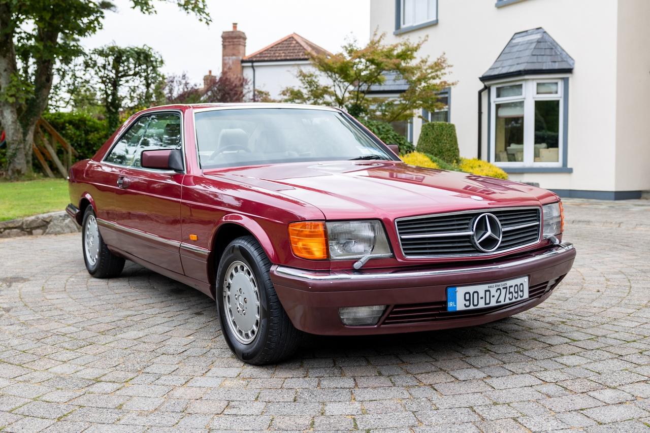 1990 Mercedes-Benz 560 SEC C126 LesAnciennes.com