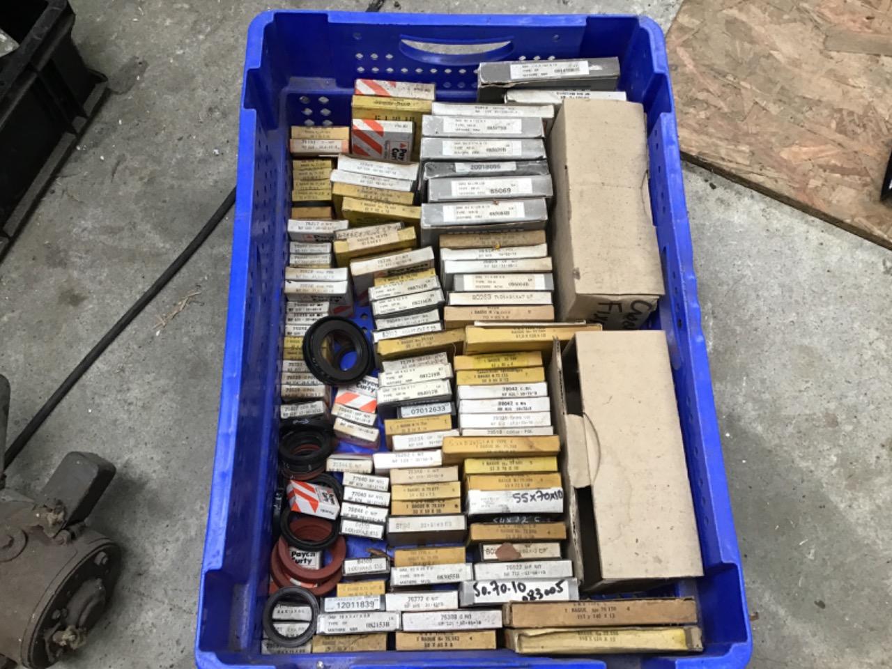 LOT DE 110 JOINTS SPI/ BAGUES D’ÉTANCHÉITÉ NEUFS LesAnciennes.com