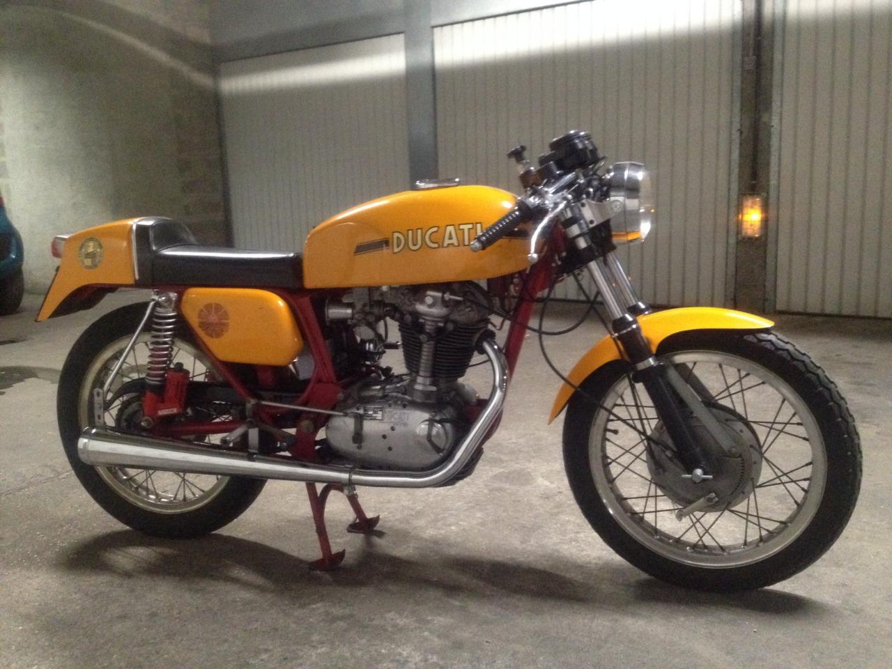 DUCATI 450 Desmo 450 M3D - 1974 LesAnciennes.com