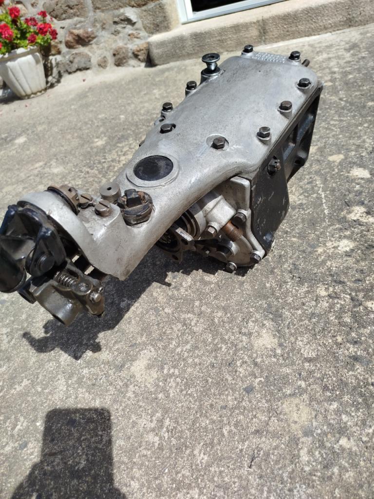 Boîte de vitesse JAGUAR XK140 LesAnciennes.com