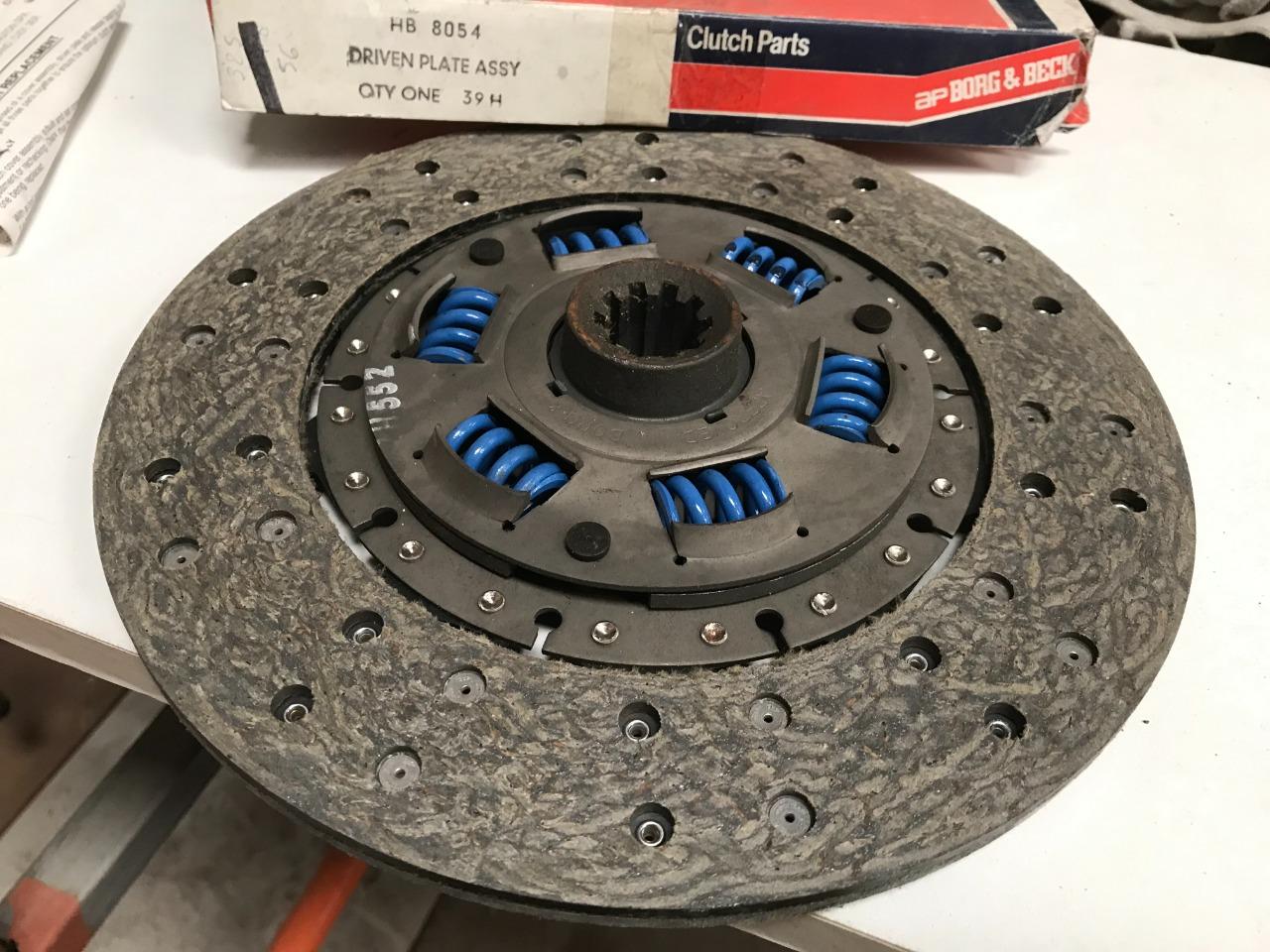 Disque embrauyage neuf RANGE ROVER LesAnciennes.com