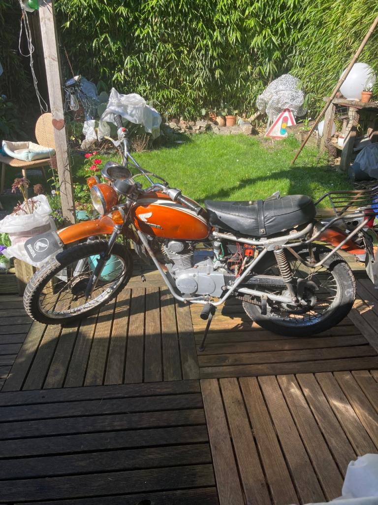 Recherche pièces HONDA SL 125 1973 orange LesAnciennes.com