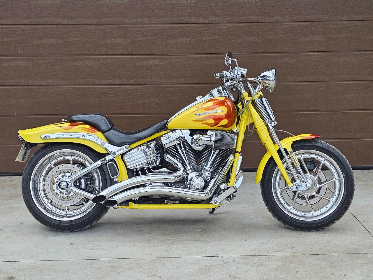 HARLEY DAVIDSON SPRINGER CVO 1800 SCREAMIN EAGLE LesAnciennes.com