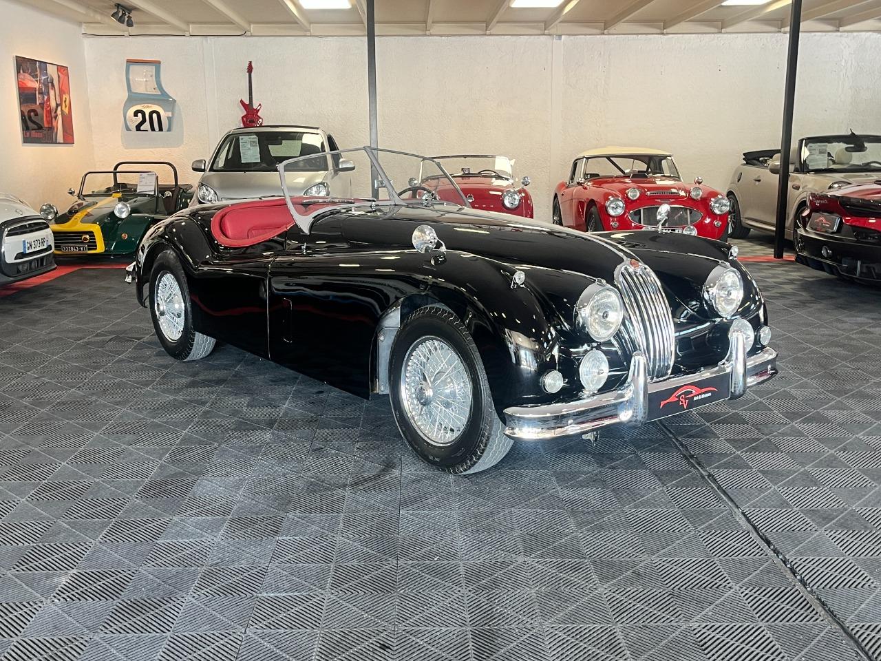 JAGUAR XK140 OTS Roadster - 1955 LesAnciennes.com