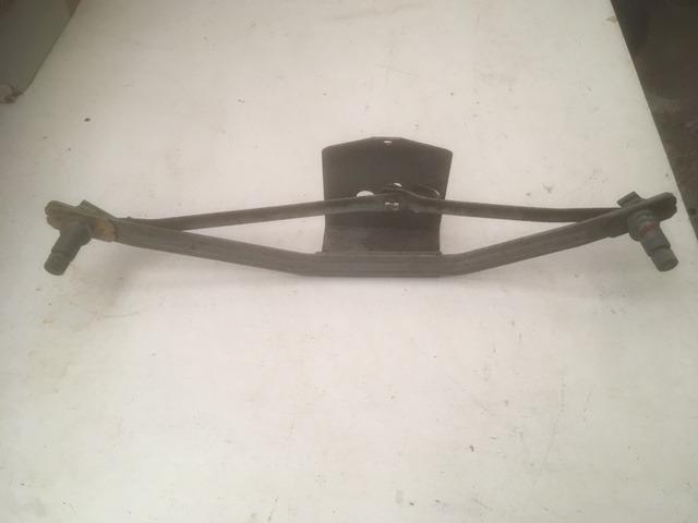 Mécanisme essuie glace VOLVO PV544 LesAnciennes.com