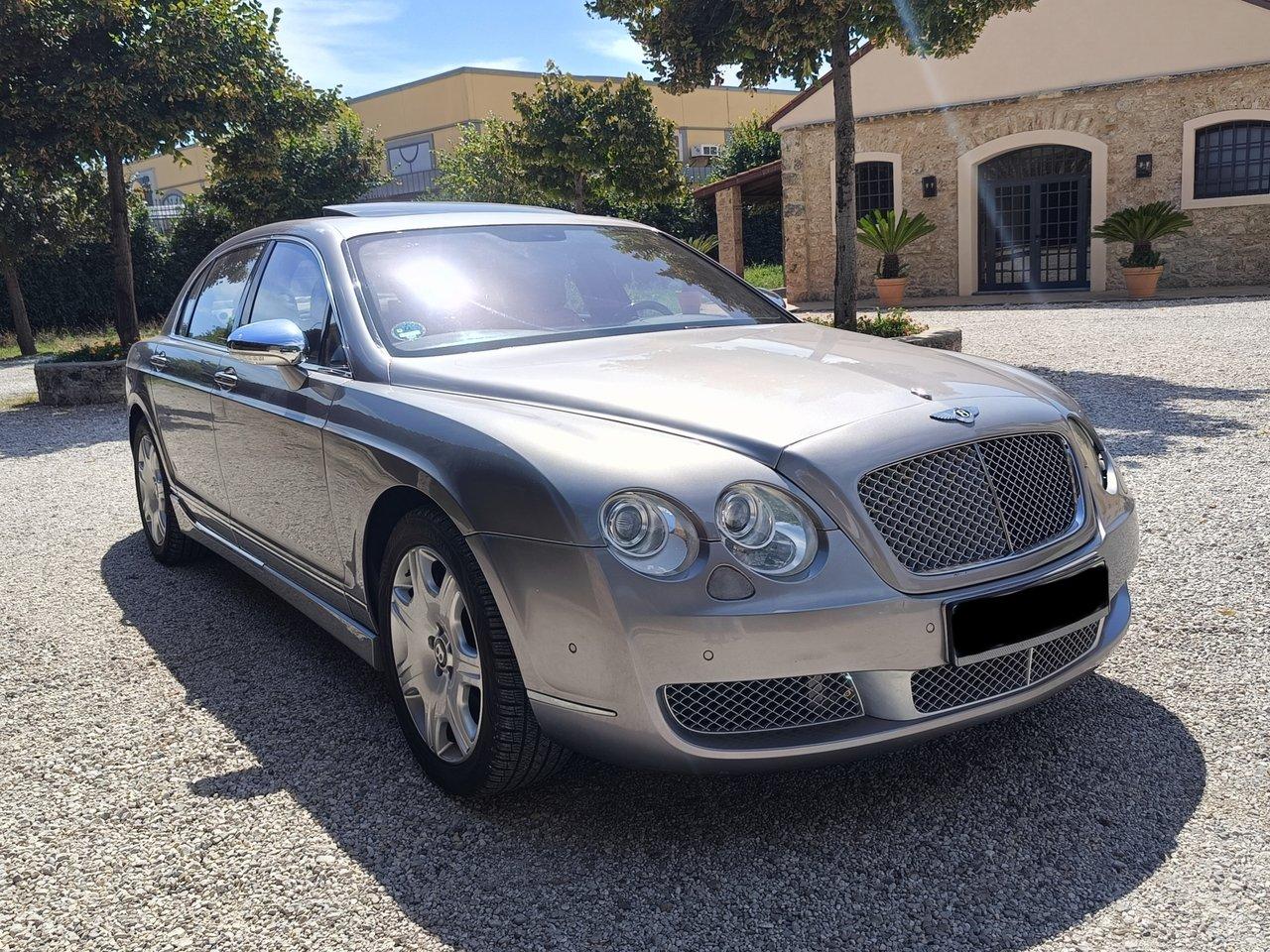 2006 Bentley Flying Spur W12 LesAnciennes.com