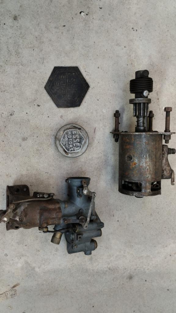 Lot de pièces ESSEX super 6 LesAnciennes.com