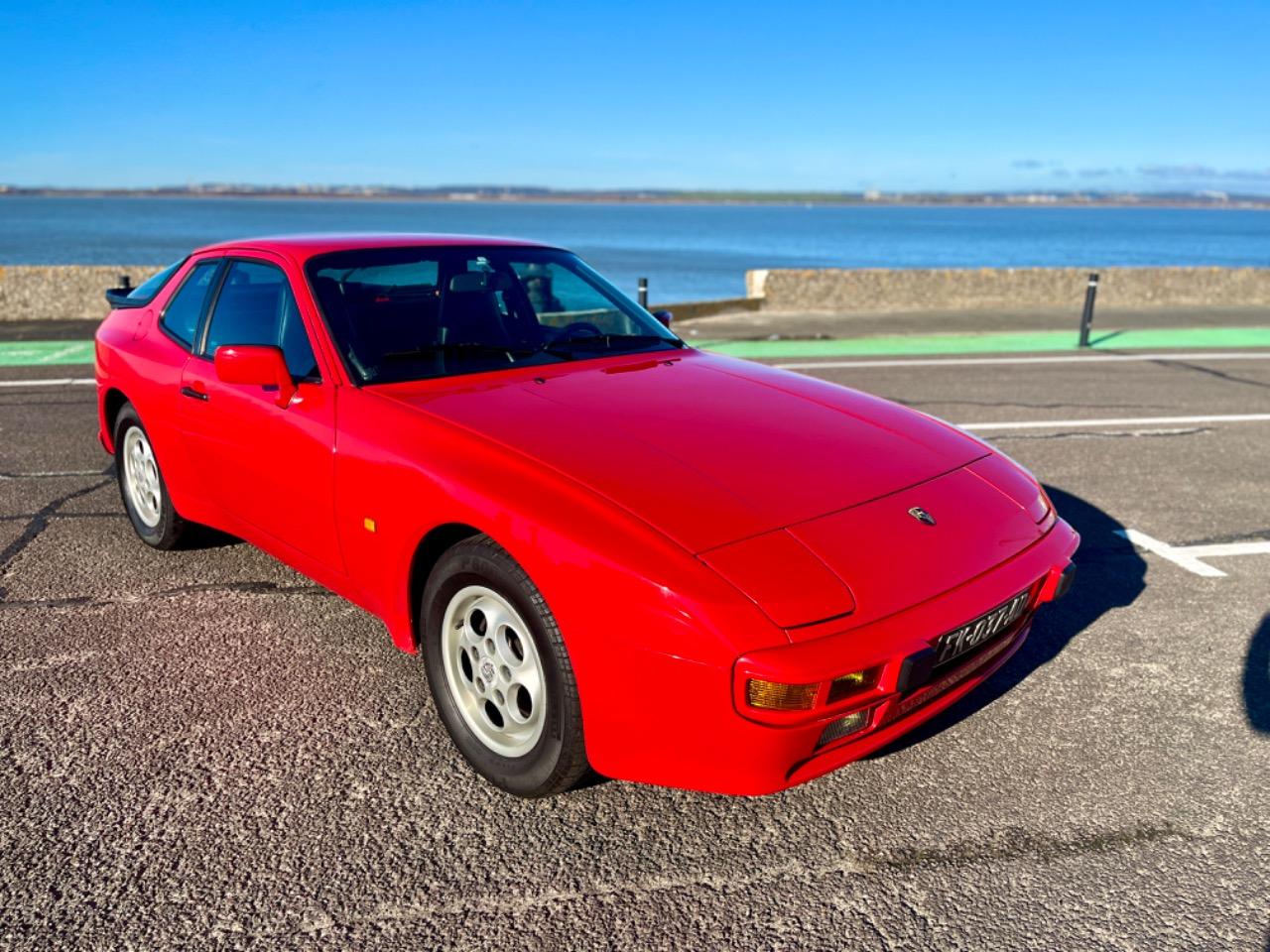 PORSCHE 944 S - 1987 LesAnciennes.com