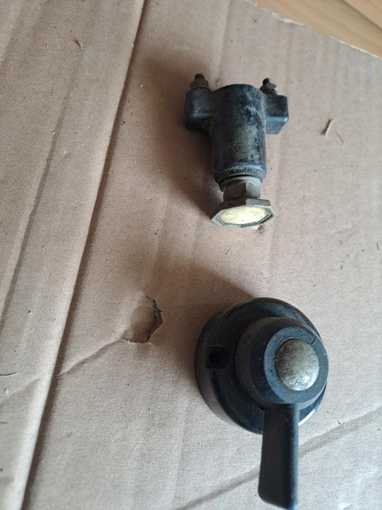 Commutateur DIVERS Divers LesAnciennes.com