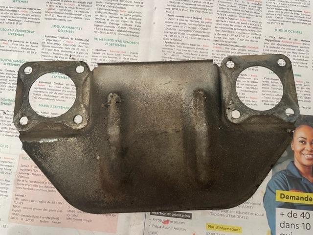 Tole sous carburateur SU VOLVO P1800/amazon LesAnciennes.com