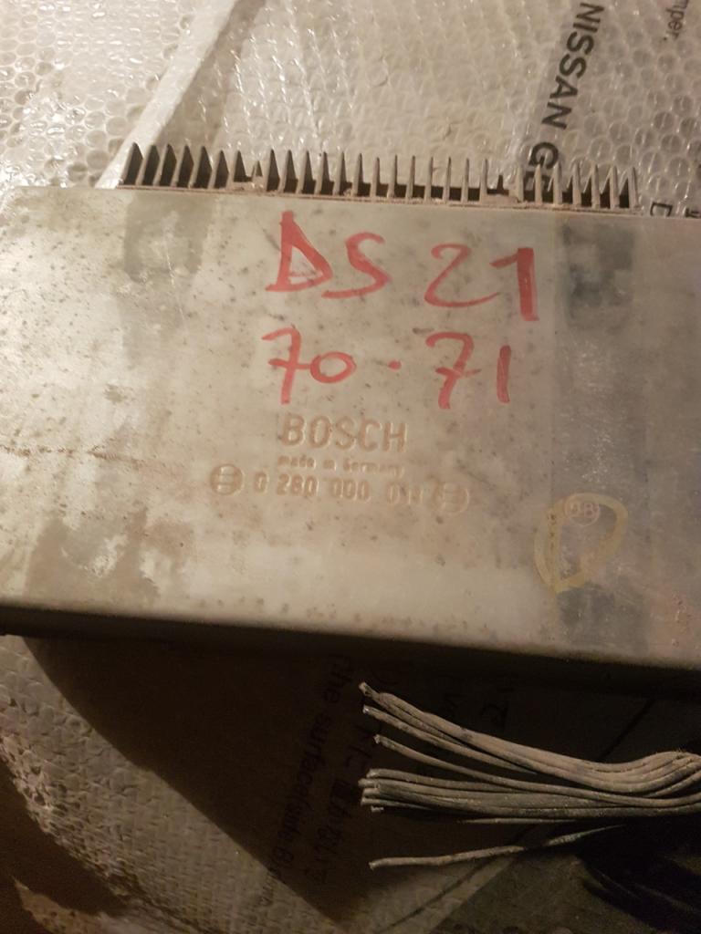 Boitier CITROEN DS 21 23 injection LesAnciennes.com