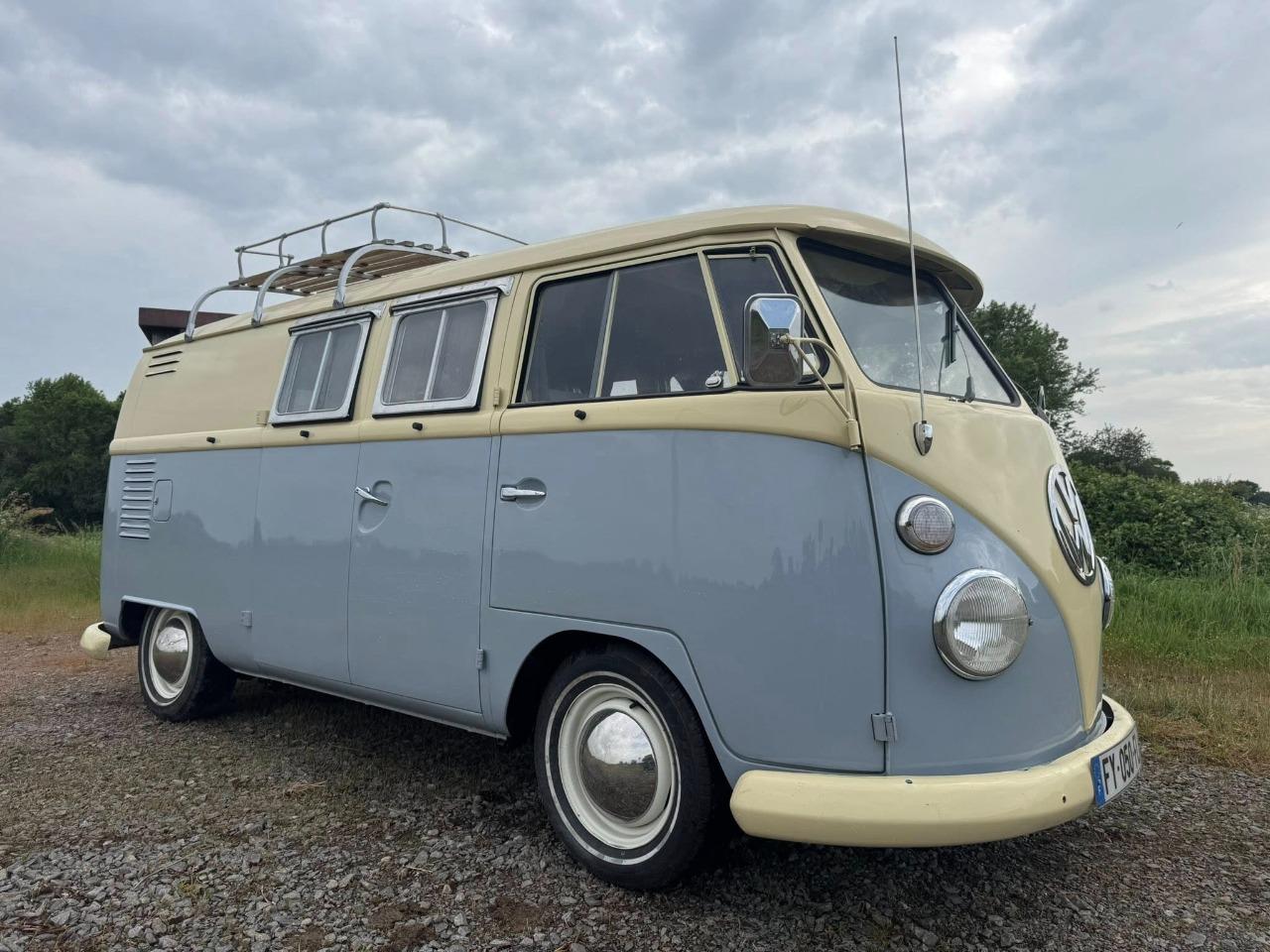 VOLKSWAGEN Combi T1 EZ Camper - 1962 LesAnciennes.com
