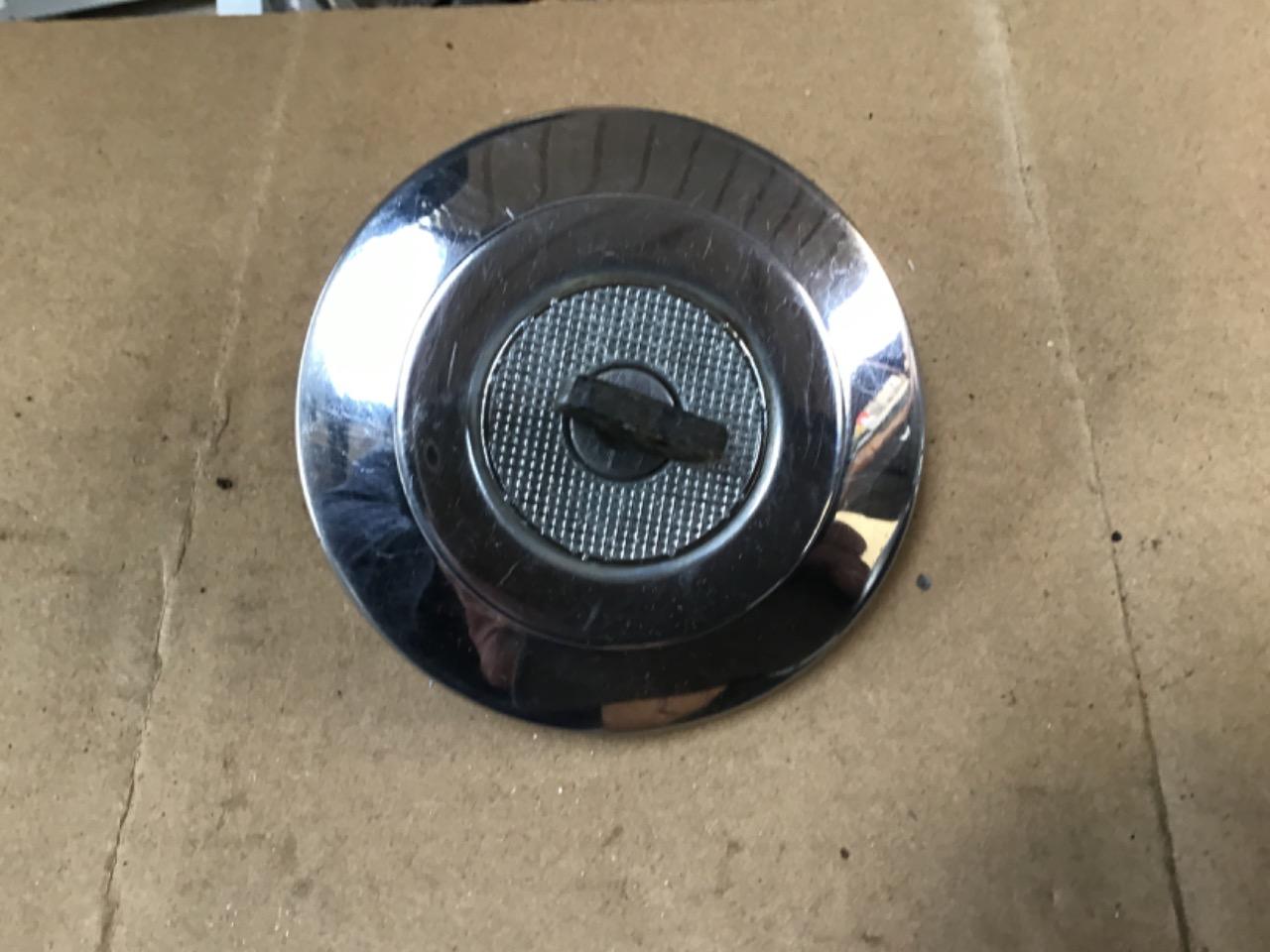 BOUCHON RÉSERVOIR CHROMÉ CITROEN CX LesAnciennes.com