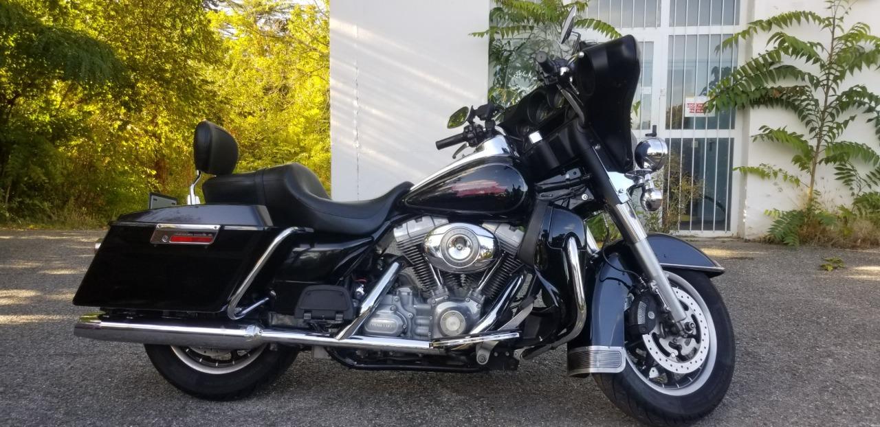 HARLEY DAVIDSON ELECTRA GLIDE STD 15 - 2007 LesAnciennes.com