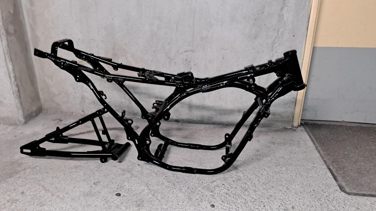 Lot de pièces YAMAHA 350 RDLC 4lo LesAnciennes.com