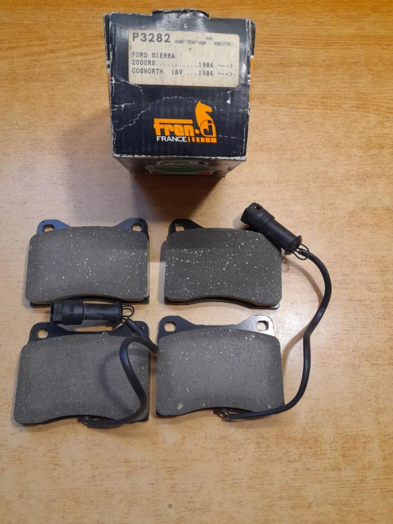 Plaquettes de Frein Ford Sierra 2000RS Cosworth LesAnciennes.com