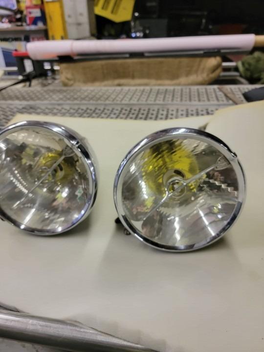 Phare DELAHAYE Delahaye coupé LesAnciennes.com