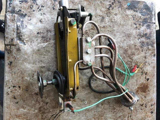 Distributeur hydraulique de frein pour Citroën SM LesAnciennes.com