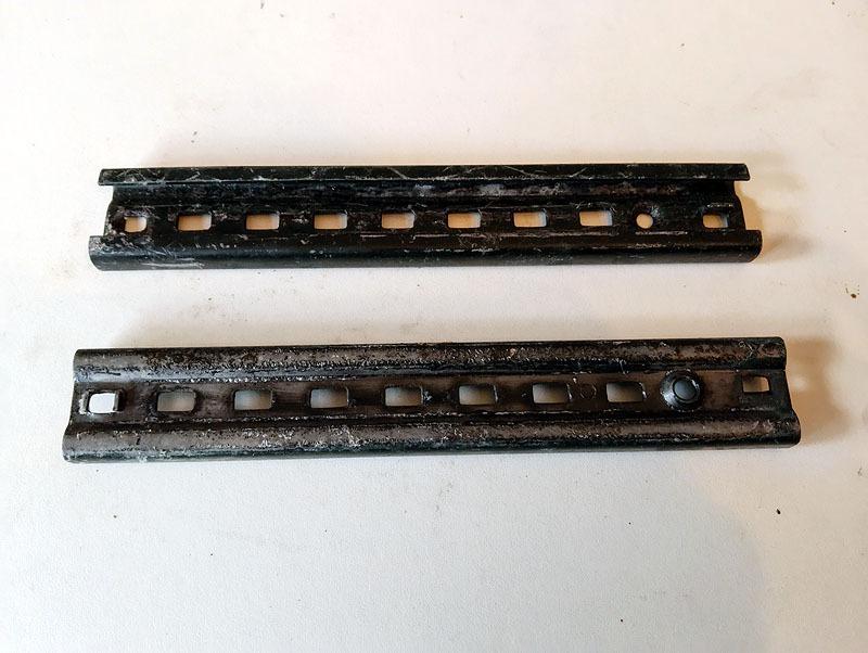 Glissières sièges RENAULT 8 (R8) LesAnciennes.com