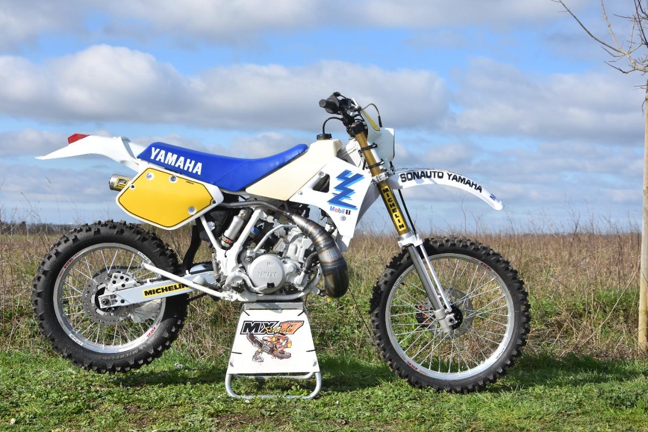 YAMAHA 250 YZE Peterhansel Réplica - 1989 LesAnciennes.com